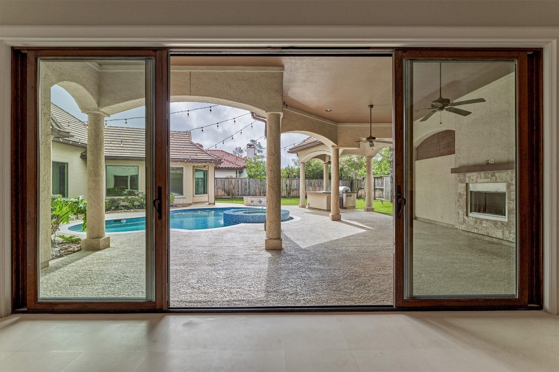 25 Post Shadow Estate Drive Spring, TX 77389 - Photo 19 of 50 a view of a room with a large window