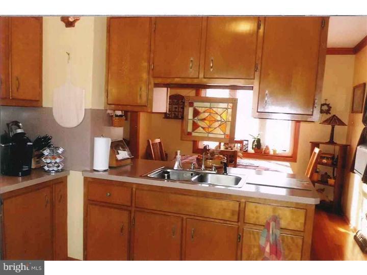 17 Van Duyn Drive Ewing, NJ 08618 - Photo 12 of 20