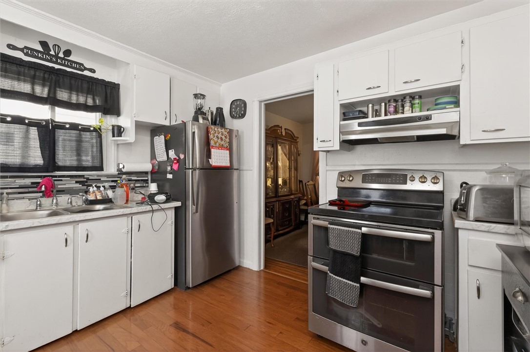 93 Willmont Street Rochester, NY 14609 - Photo 12 of 24