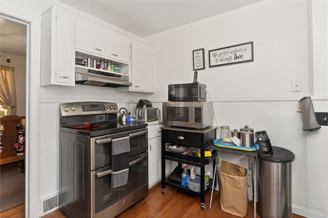 93 Willmont Street Rochester, NY 14609 - Photo 13 of 24