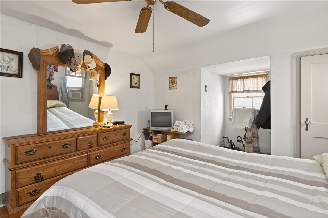 93 Willmont Street Rochester, NY 14609 - Photo 17 of 24