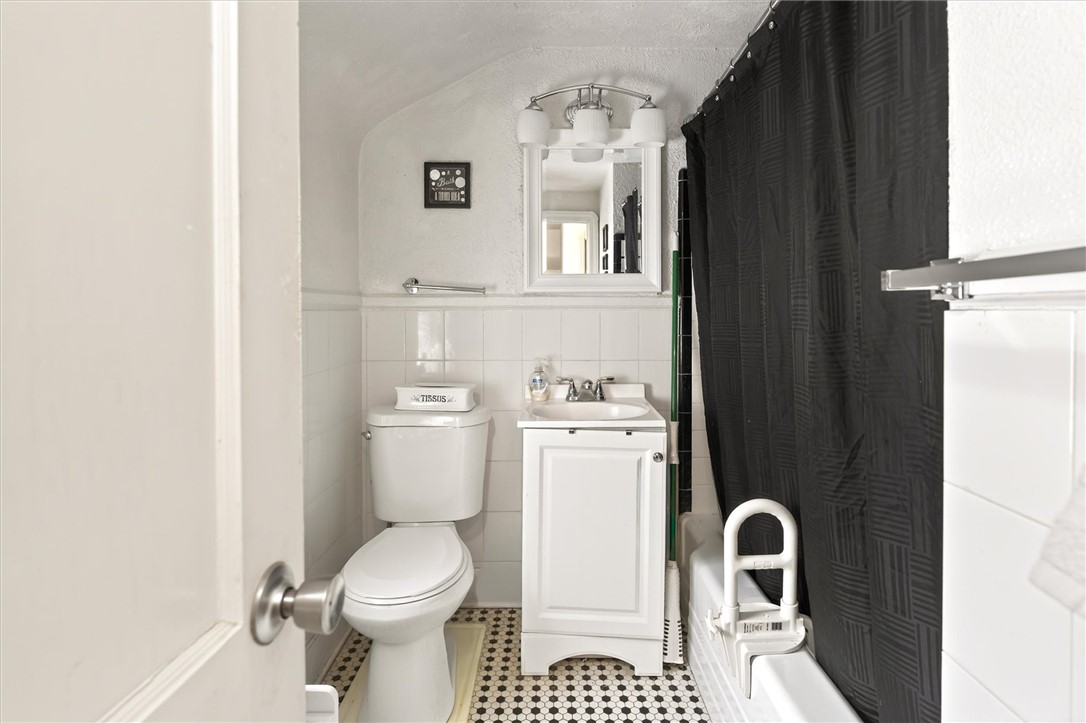 93 Willmont Street Rochester, NY 14609 - Photo 18 of 24