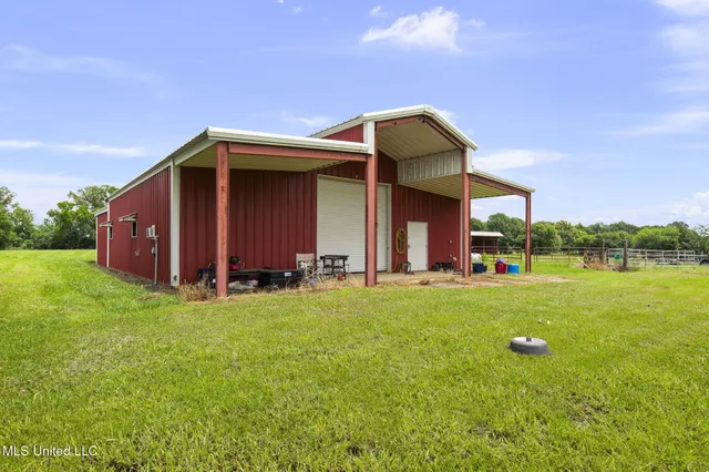 $749,500 | 398 Green Acres Drive, Canton, MS 39046