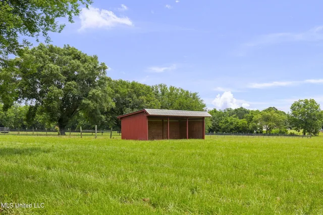 $749,500 | 398 Green Acres Drive, Canton, MS 39046