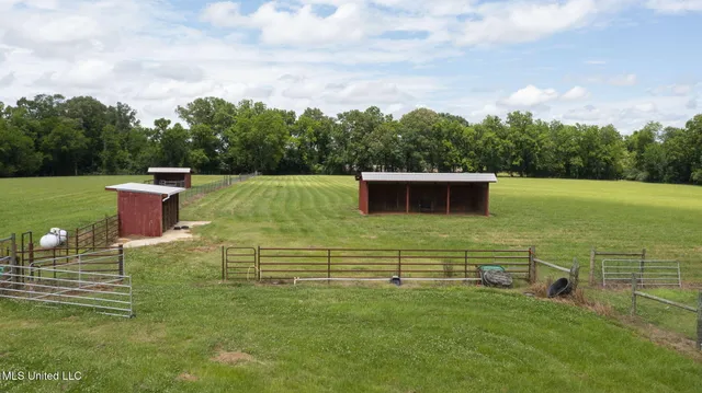 $749,500 | 398 Green Acres Drive, Canton, MS 39046