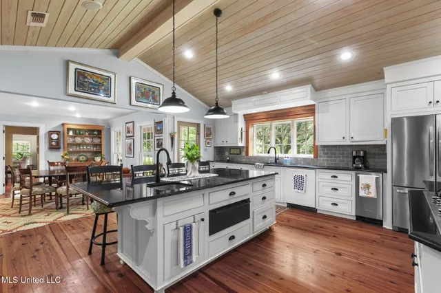 $749,500 | 398 Green Acres Drive, Canton, MS 39046