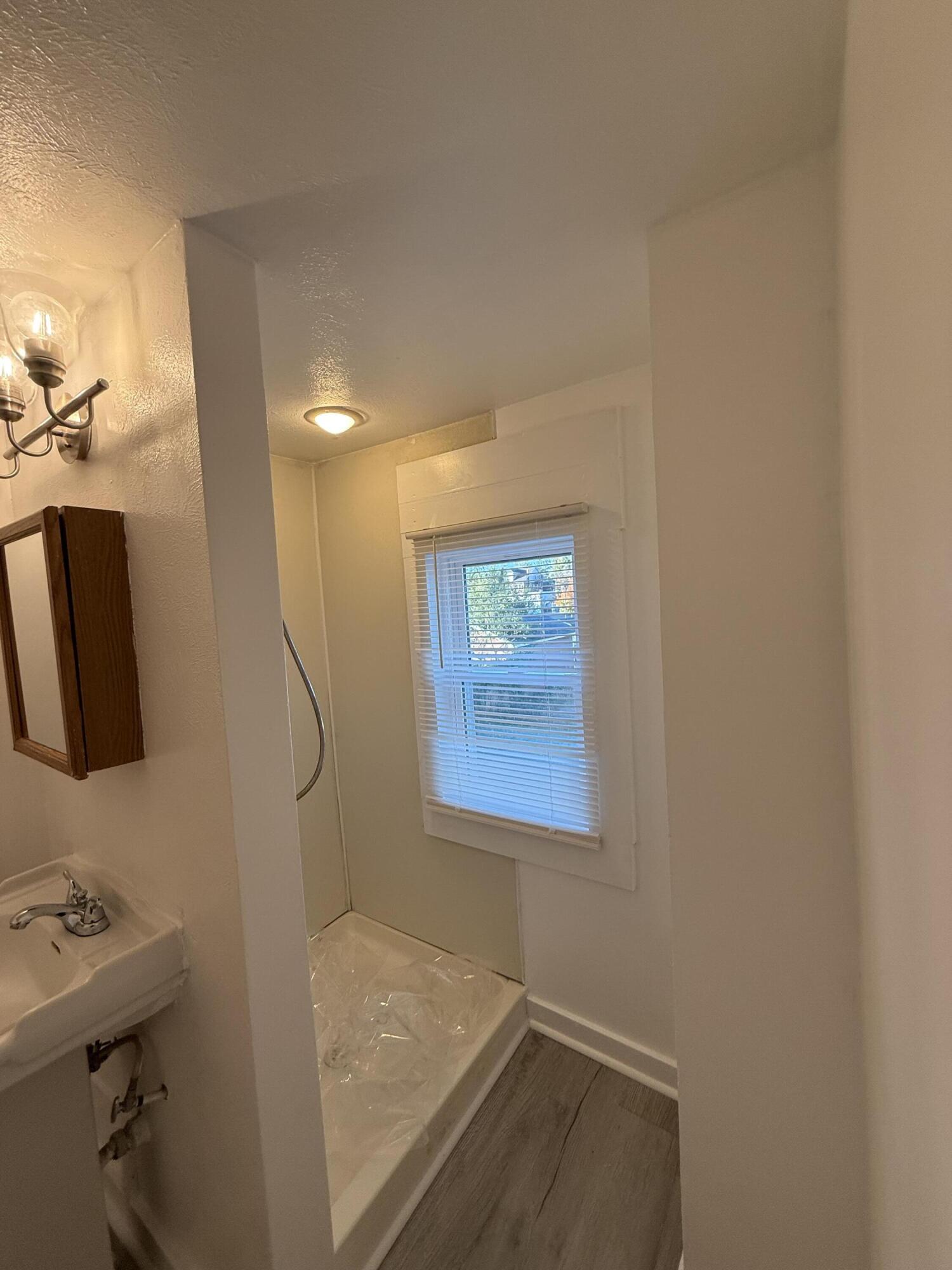 1209 Chapman Avenue Southwest, Unit C Roanoke, VA 24016 - Photo 11 of 13 Bathroom Shower