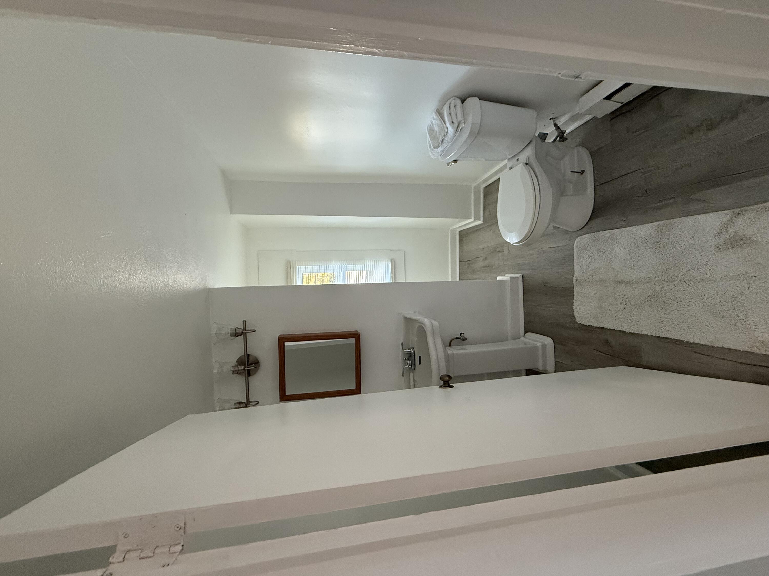 1209 Chapman Avenue Southwest, Unit C Roanoke, VA 24016 - Photo 13 of 13 IMG_6029