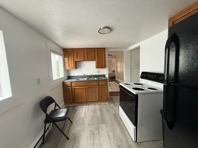 $950 | 1209 Chapman Avenue Southwest, Unit C, Roanoke, VA 24016