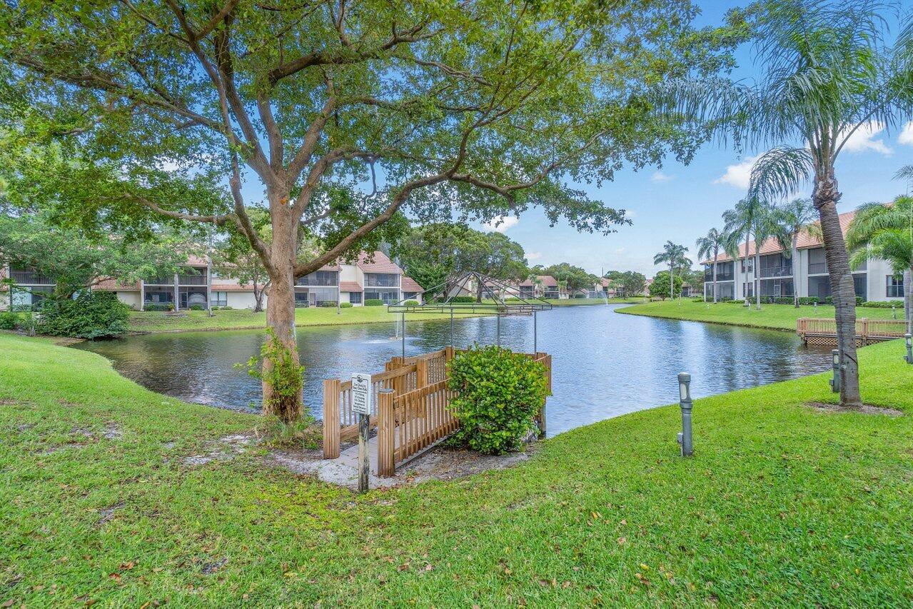 5770 Coach House Circle, Unit D Boca Raton, FL 33486 - Photo 45 of 52 COMMUNITY LAKE