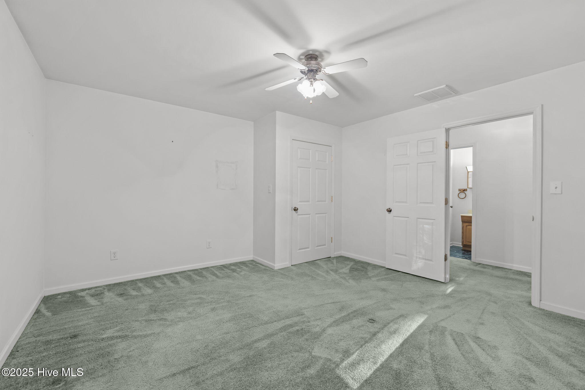119 White Oak Bluff Road, Unit A Stella, NC 28582 - Photo 20 of 48 Bedroom 2