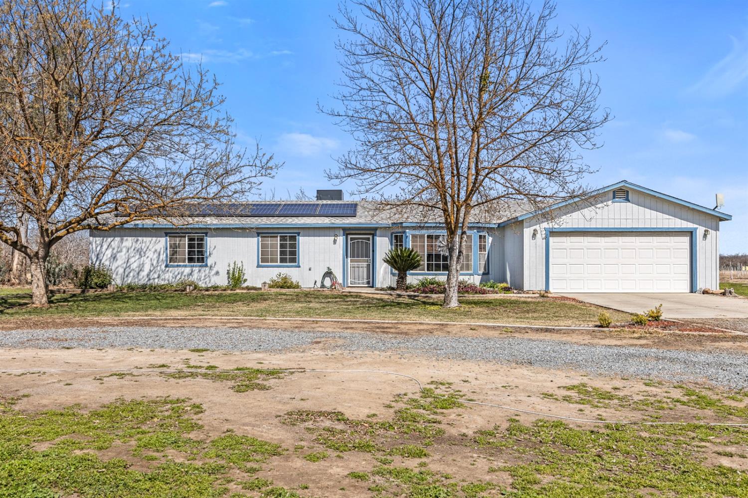 8552 Cairo Avenue Laton, CA 93242 - Photo 1 of 34