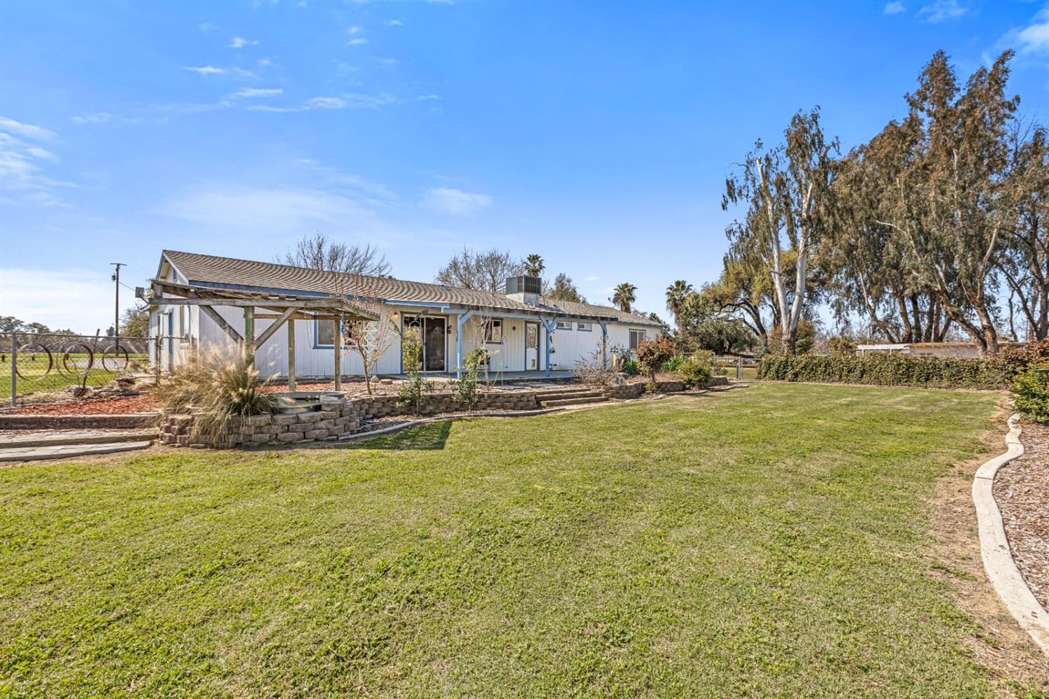 8552 Cairo Avenue Laton, CA 93242 - Photo 27 of 34