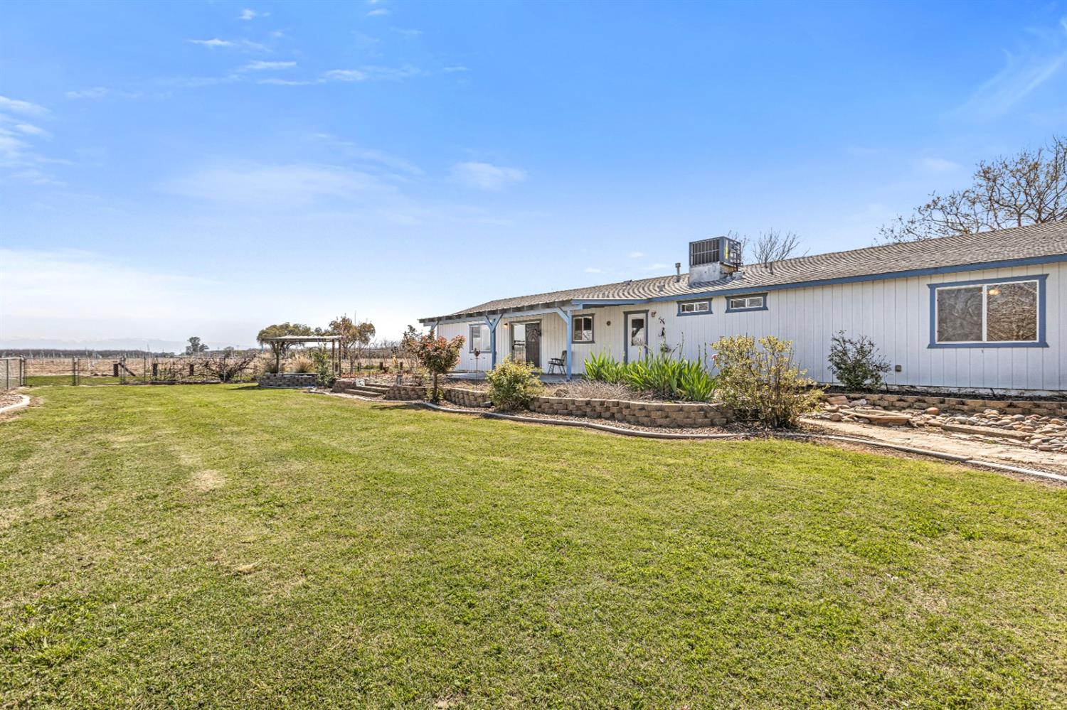 8552 Cairo Avenue Laton, CA 93242 - Photo 28 of 34