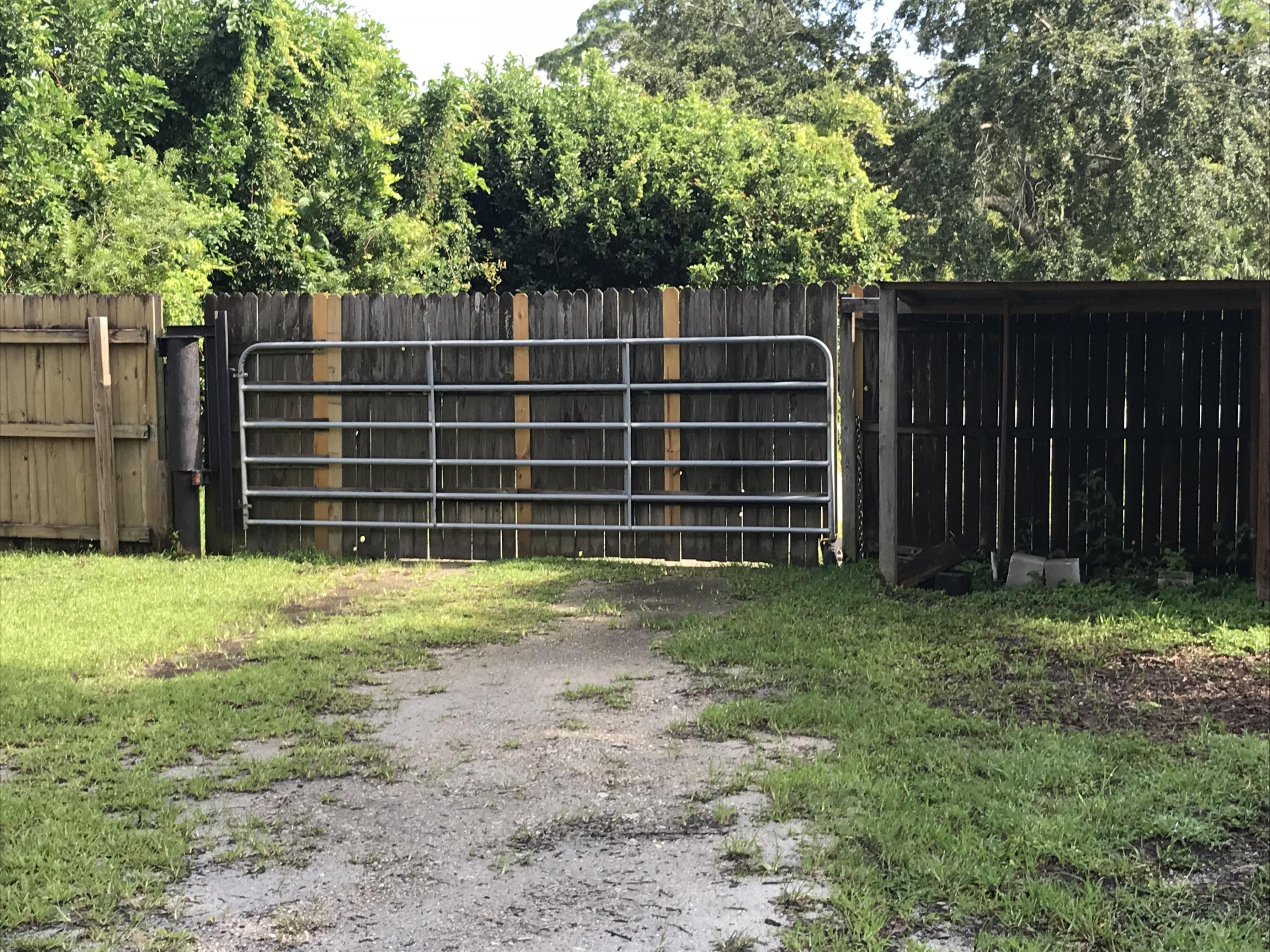7407 Banyan Street Fort Pierce, FL 34951 - Photo 16 of 20 IMG_2942