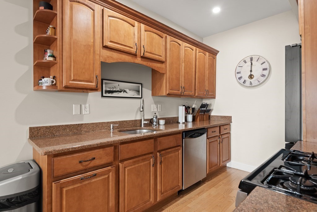 233 Beach Road, Unit 10 Salisbury, MA 01952 - Photo 9 of 35 Gallery Image 9