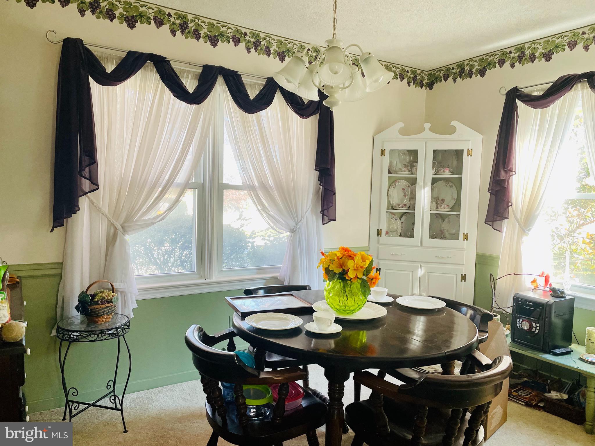 301 Lyndhurst Road York, PA 17402 - Photo 8 of 16 Gallery Image 8