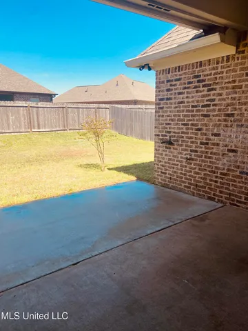 $2,350 | 220 Buttonwood Lane, Canton, MS 39046