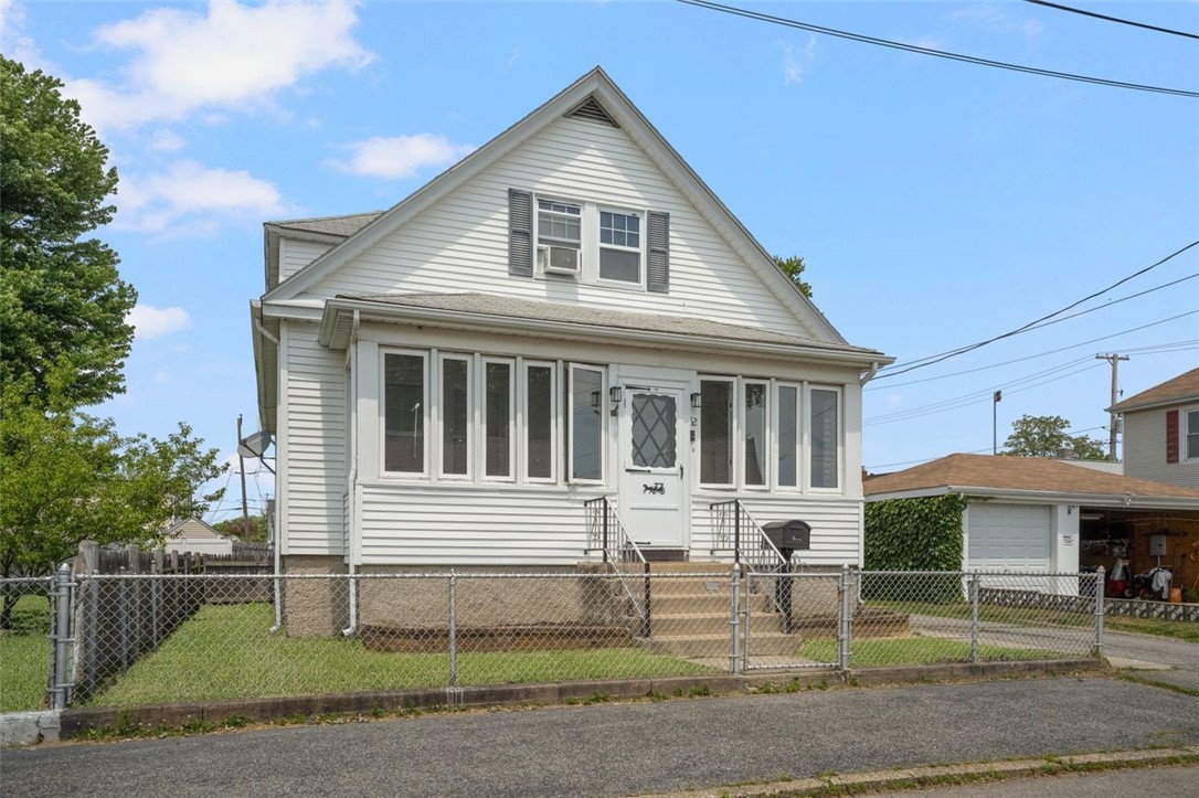 52 Dover Street Pawtucket, RI 02860 - Photo 1 of 31