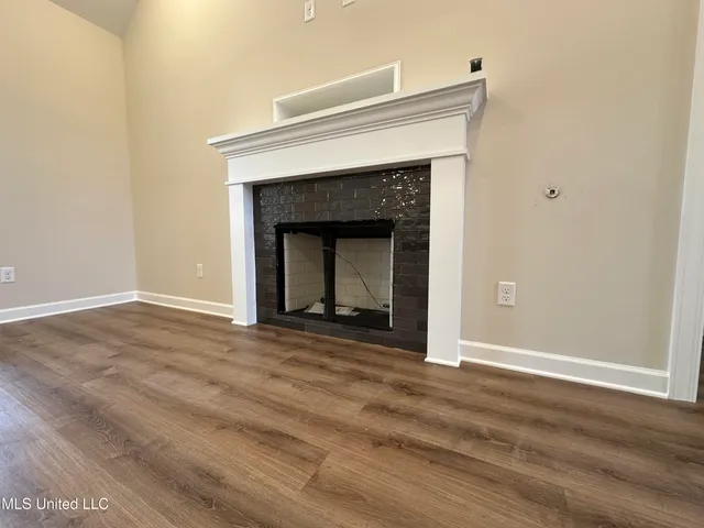 $305,950 | 3067 School Loop Rd Lake, Lake Cormorant, MS 38641