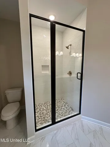 $305,950 | 3067 School Loop Rd Lake, Lake Cormorant, MS 38641