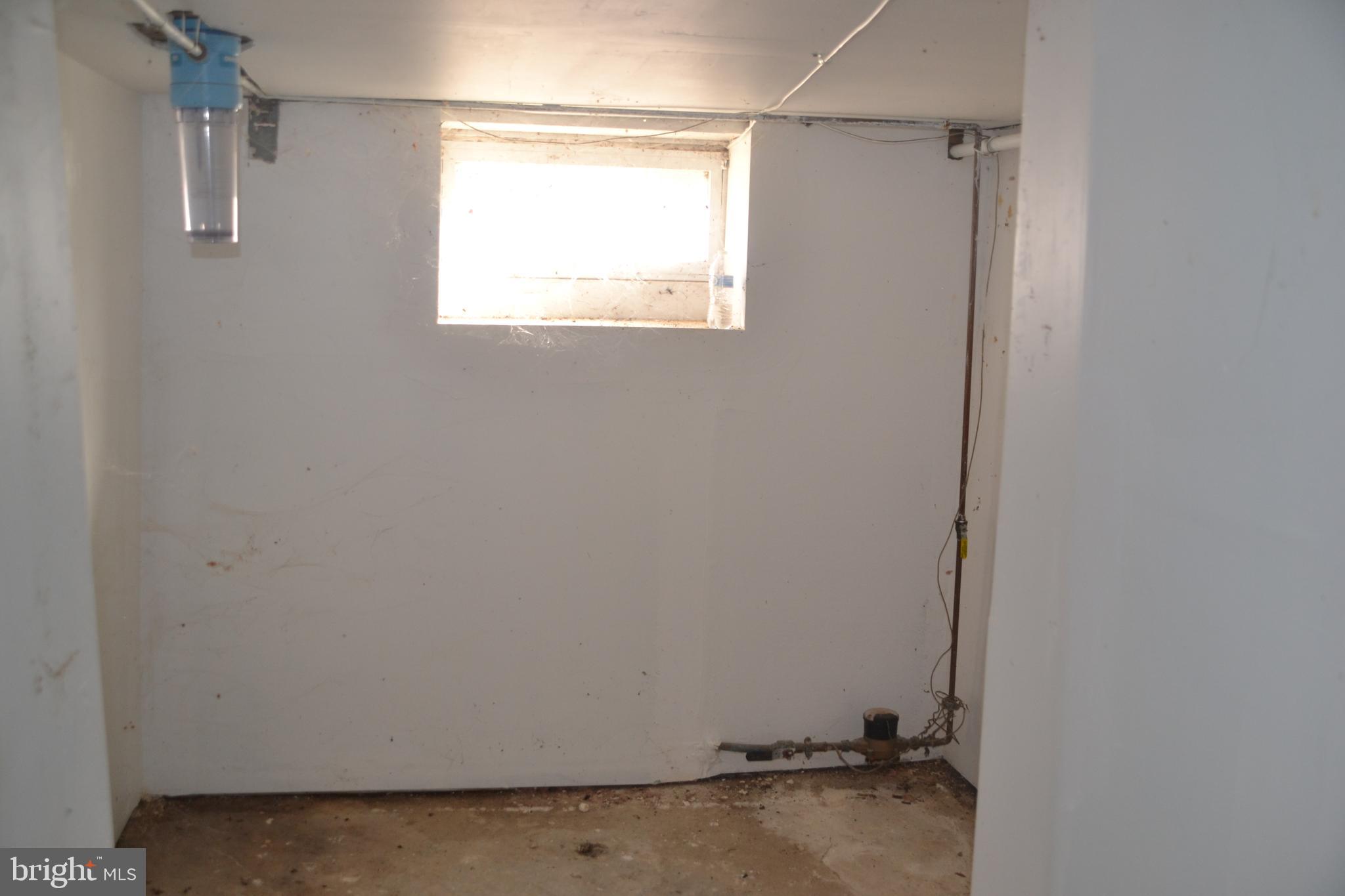 7229 Clinton Road Upper Darby, PA 19082 - Photo 19 of 40