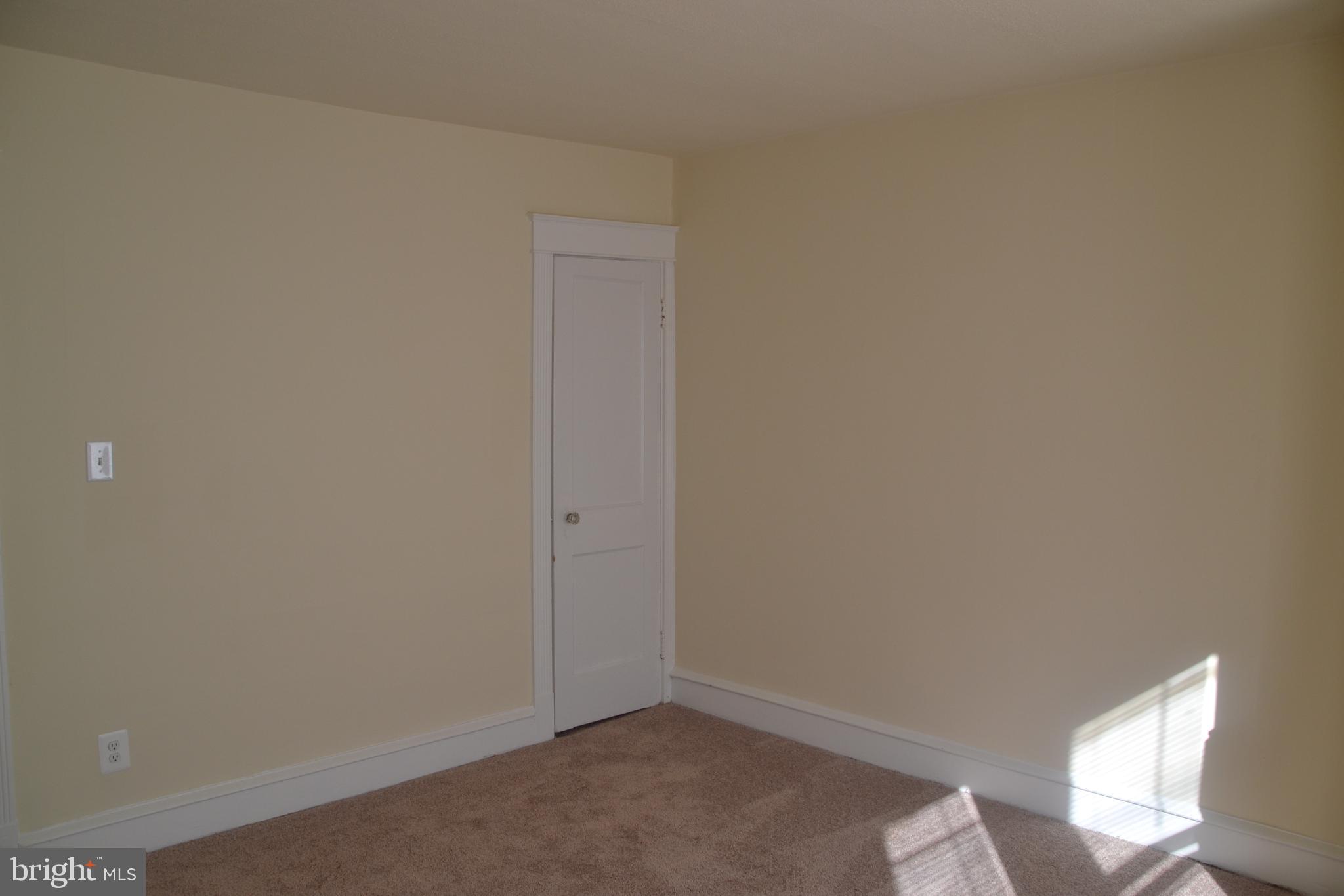 7229 Clinton Road Upper Darby, PA 19082 - Photo 30 of 40