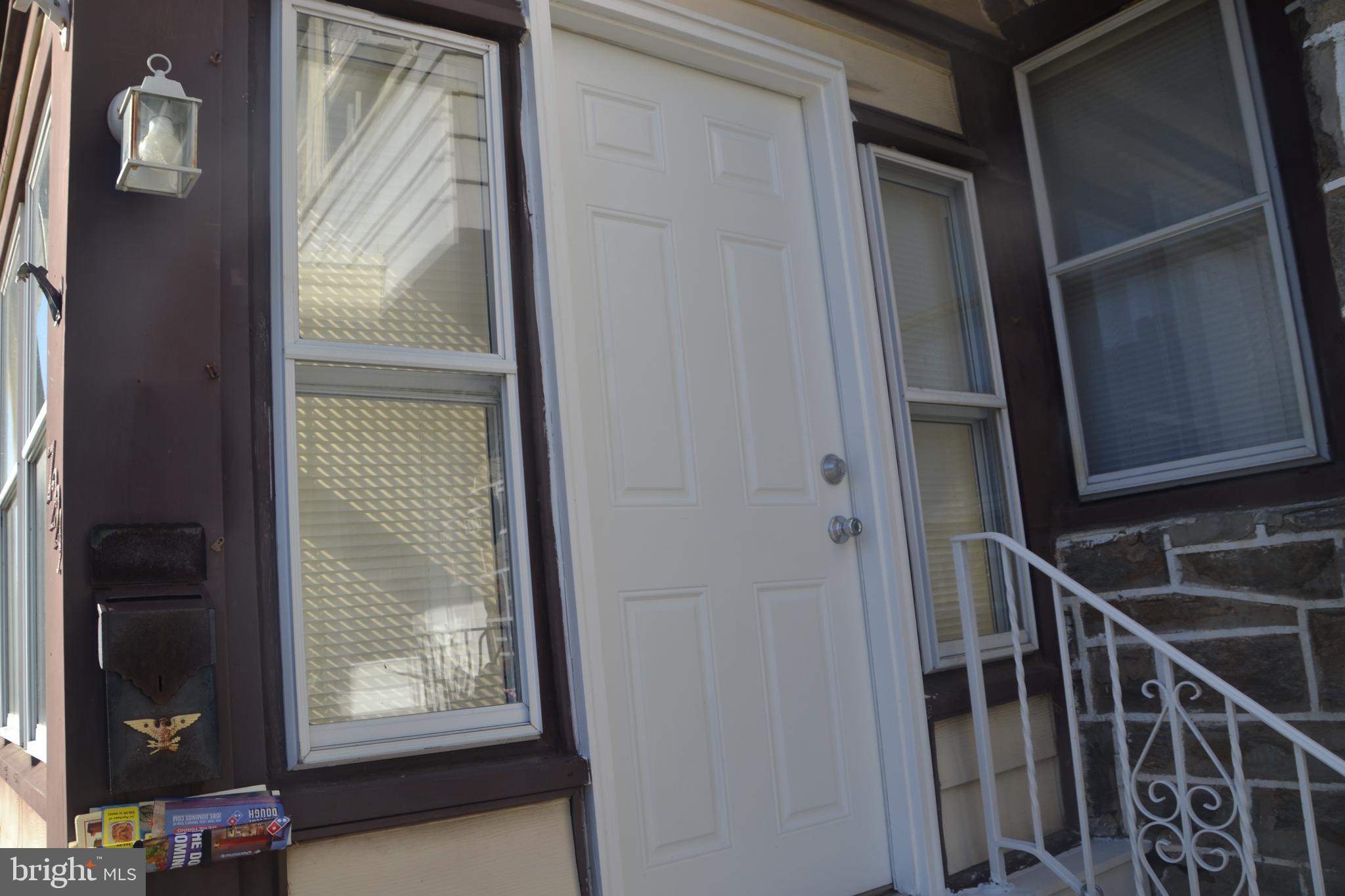 7229 Clinton Road Upper Darby, PA 19082 - Photo 3 of 40