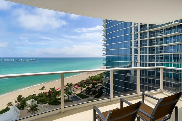 $295,000 | 18001 Collins Avenue, Unit 1210, Sunny Isles Beach, FL 33160