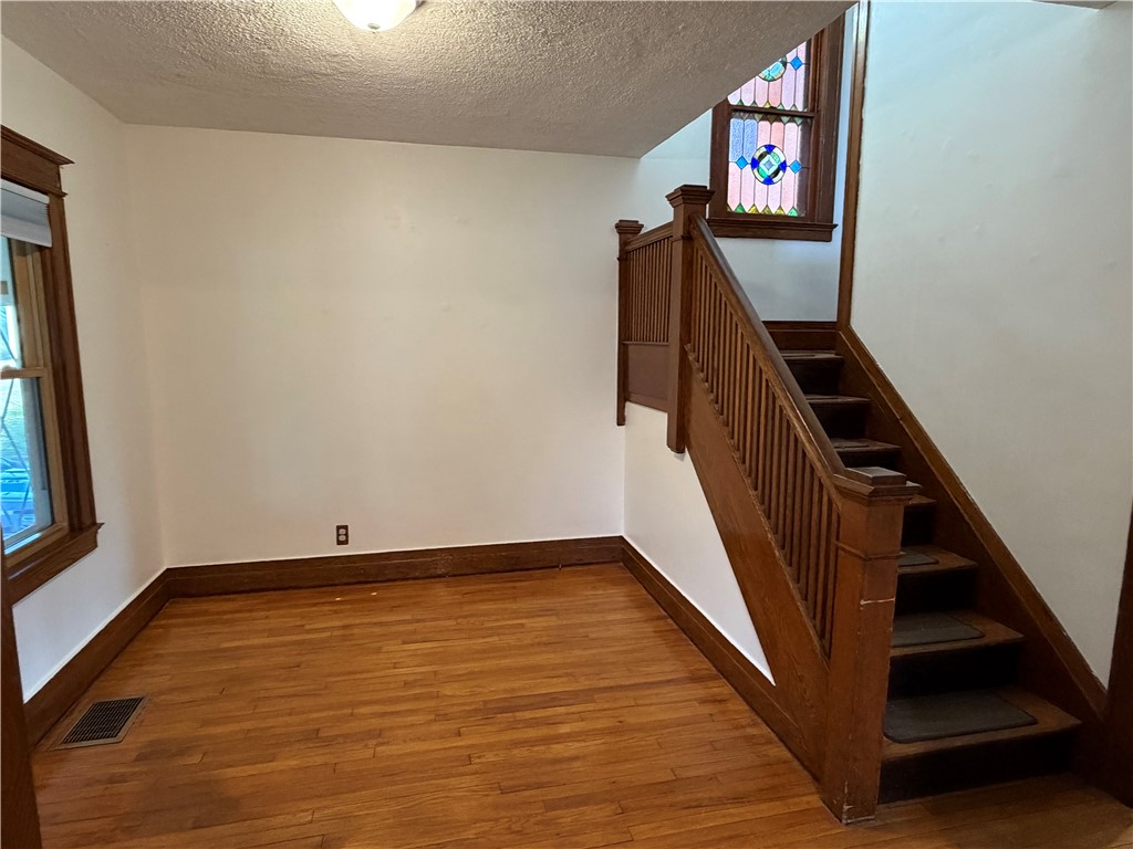 247 Point Pleasant Road Irondequoit, NY 14622 - Photo 10 of 33 Gallery Image 10