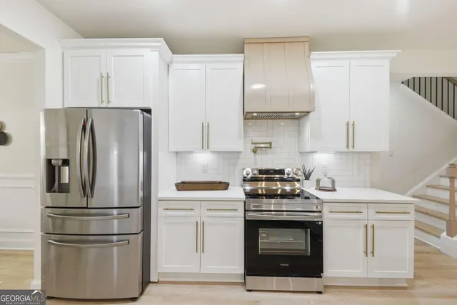 $630,000 | 370 Harbour Shores Drive, Jackson, GA 30233