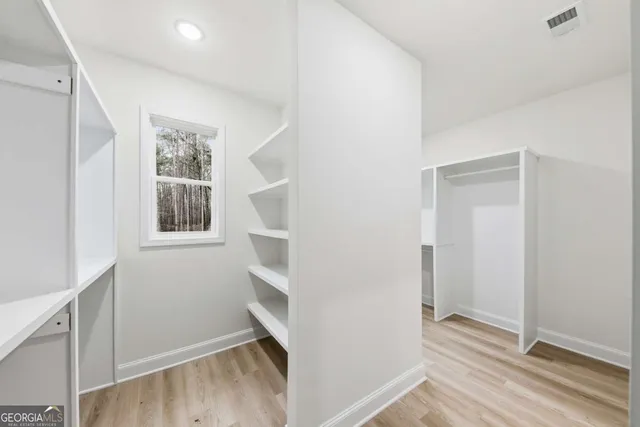 $630,000 | 370 Harbour Shores Drive, Jackson, GA 30233