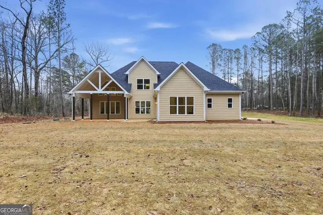 $630,000 | 370 Harbour Shores Drive, Jackson, GA 30233