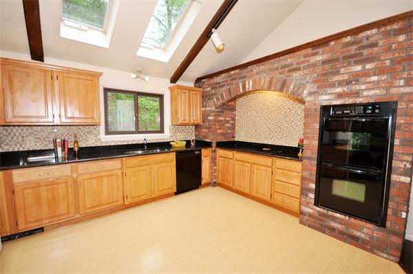 280 Silver Hill Road Concord, MA 01742 - Photo 7 of 21 Gallery Image 7