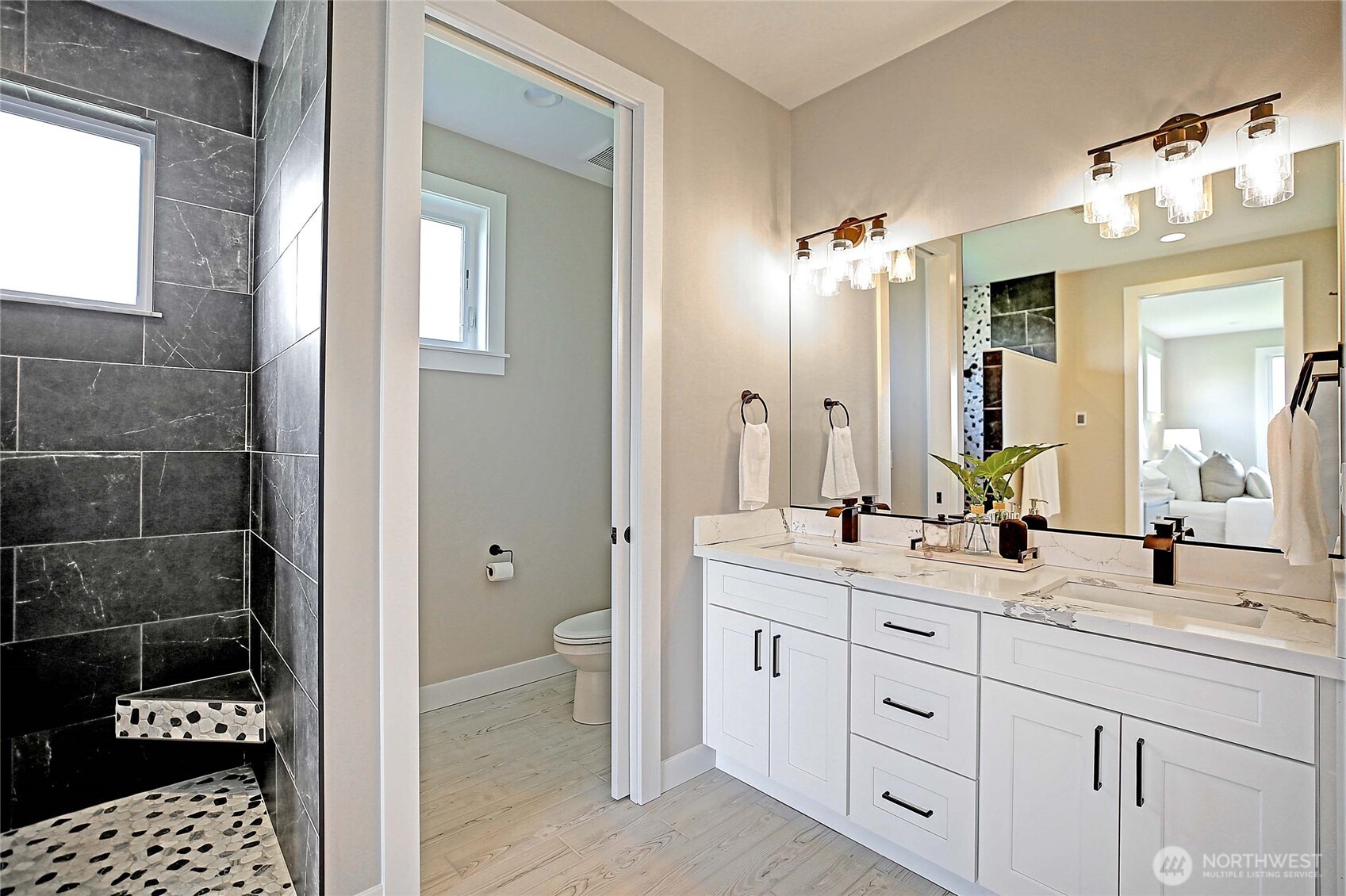 822 Serene View Road Camano Island, WA 98282 - Photo 12 of 36 Gallery Image 12