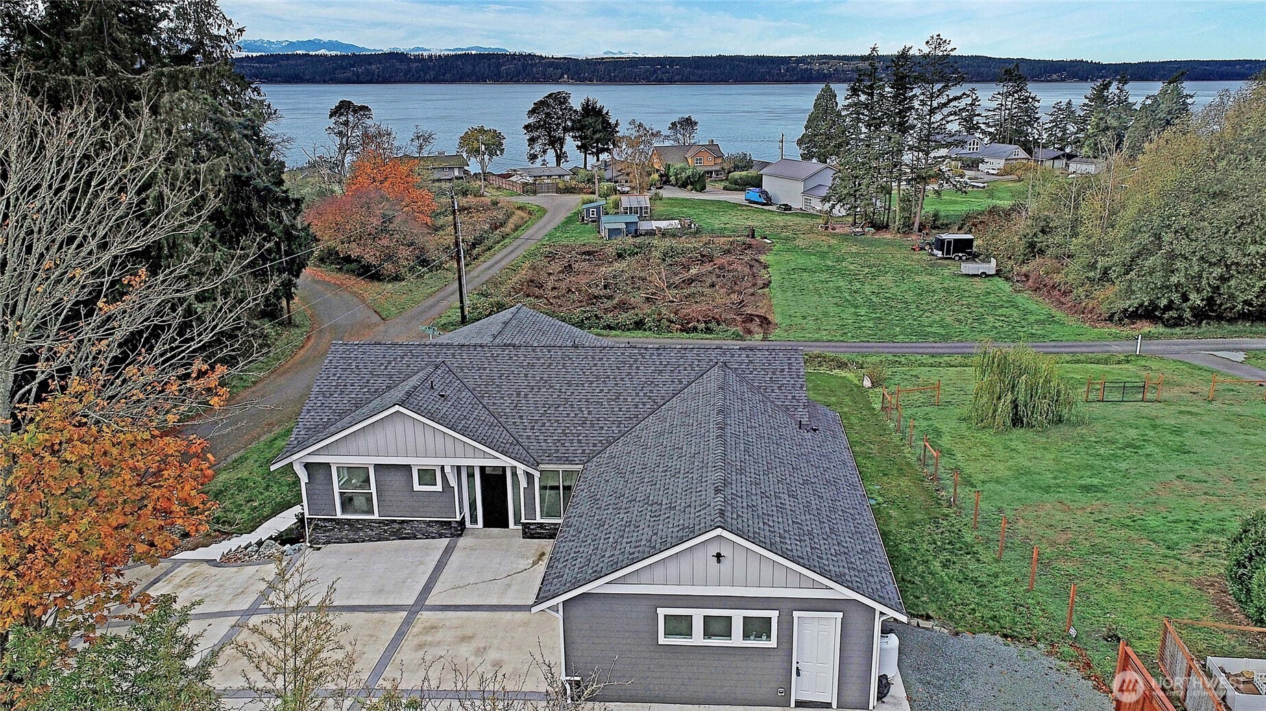 822 Serene View Road Camano Island, WA 98282 - Photo 2 of 36 Gallery Image 2