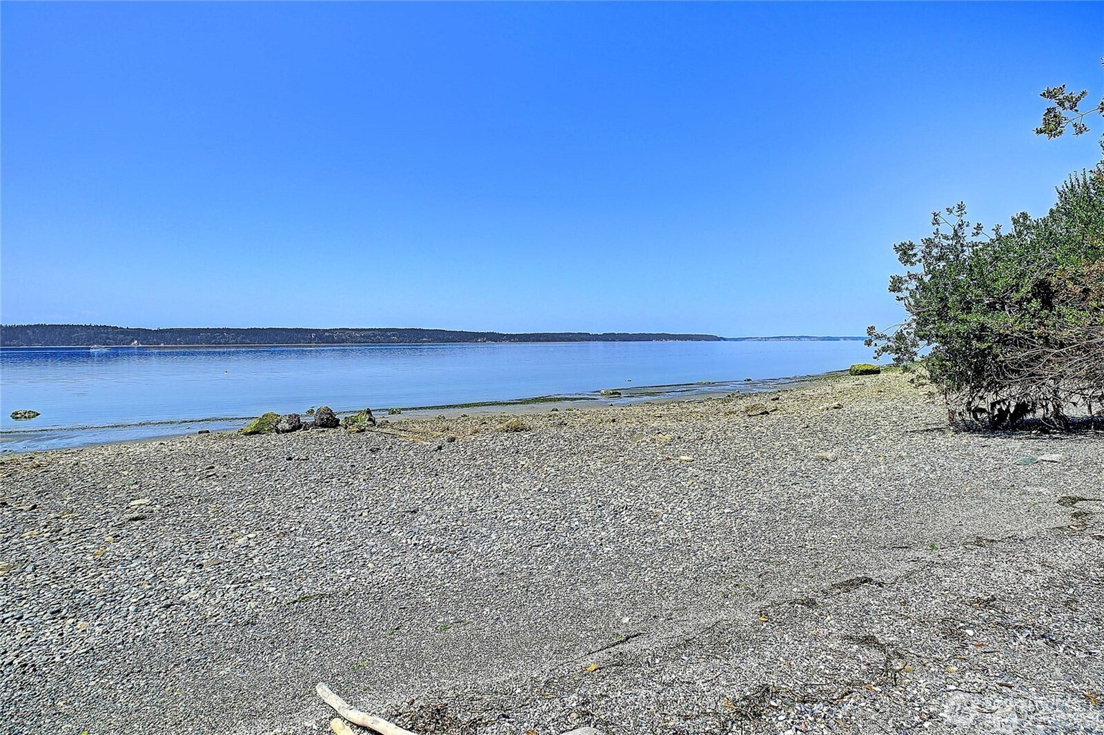 822 Serene View Road Camano Island, WA 98282 - Photo 33 of 36 Gallery Image 33