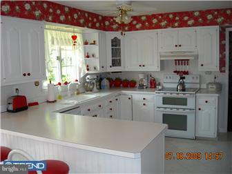 1252 Chew Road Waterford Works, NJ 08089 - Photo 4 of 12 Kitchen
