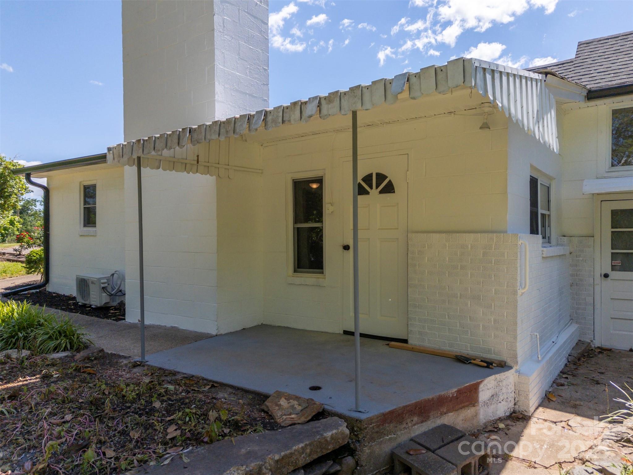 983 Stroud Road Ellenboro, NC 28040 - Photo 6 of 48 Gallery Image 6