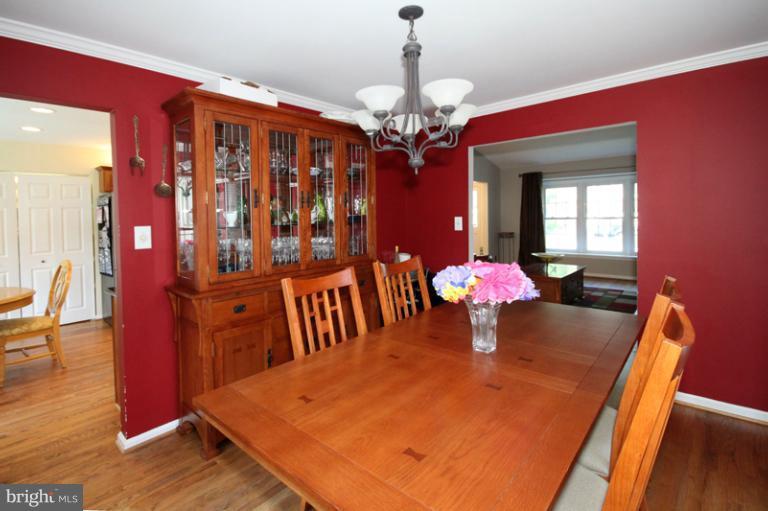 8819 Shadowlake Way Springfield, VA 22153 - Photo 21 of 29 Dining Room