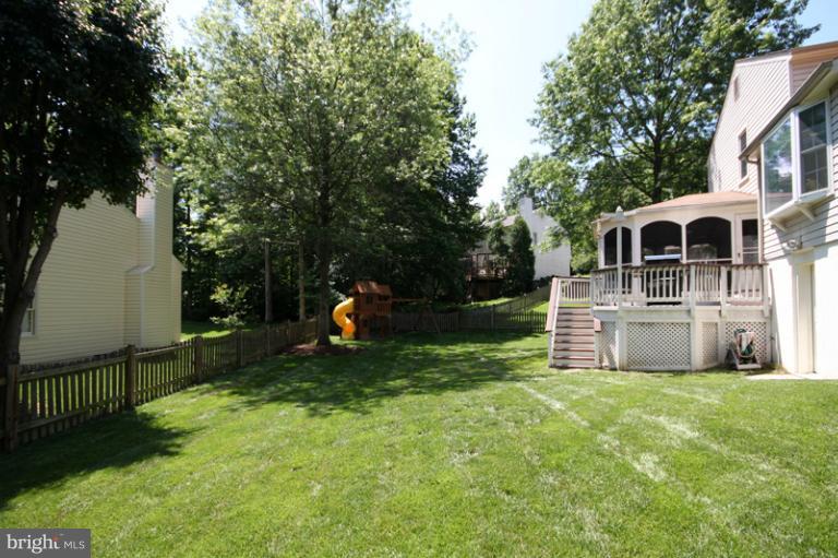 8819 Shadowlake Way Springfield, VA 22153 - Photo 28 of 29 Exterior (General)