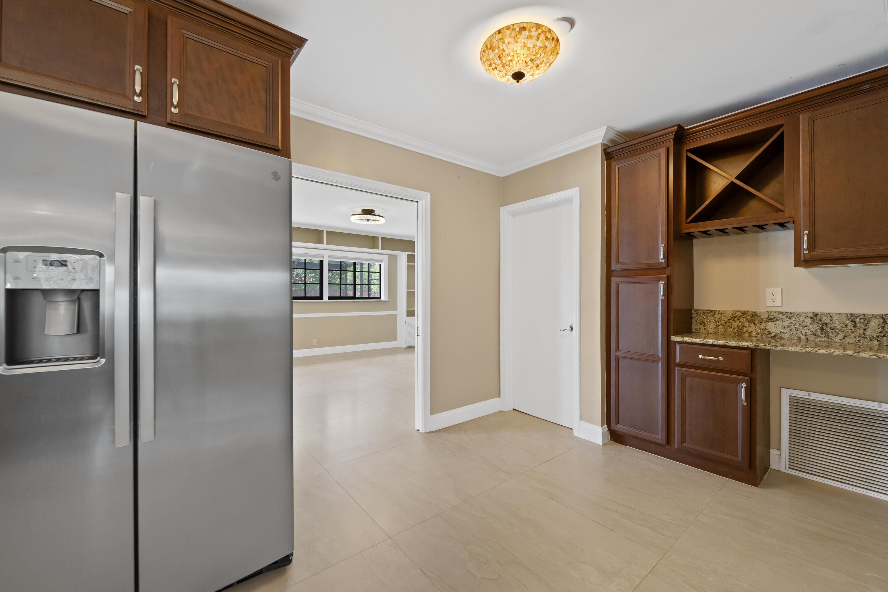 5720 Southwest 7th Street Plantation, FL 33317 - Photo 11 of 42 Kitchen/Built-in