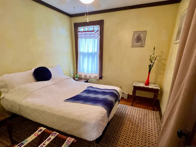 $2,400 | 39 Pearl Street, Unit 1, Groton, CT 06355