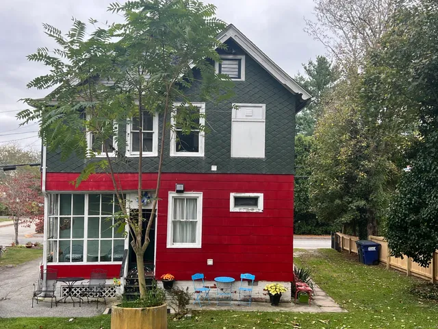 $2,400 | 39 Pearl Street, Unit 1, Groton, CT 06355