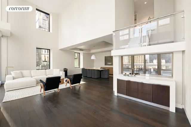 $12,250,000 | 20 West 53rd Street, Unit 18A | Midtown Central