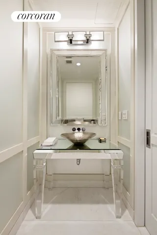 $12,250,000 | 20 West 53rd Street, Unit 18A | Midtown Central