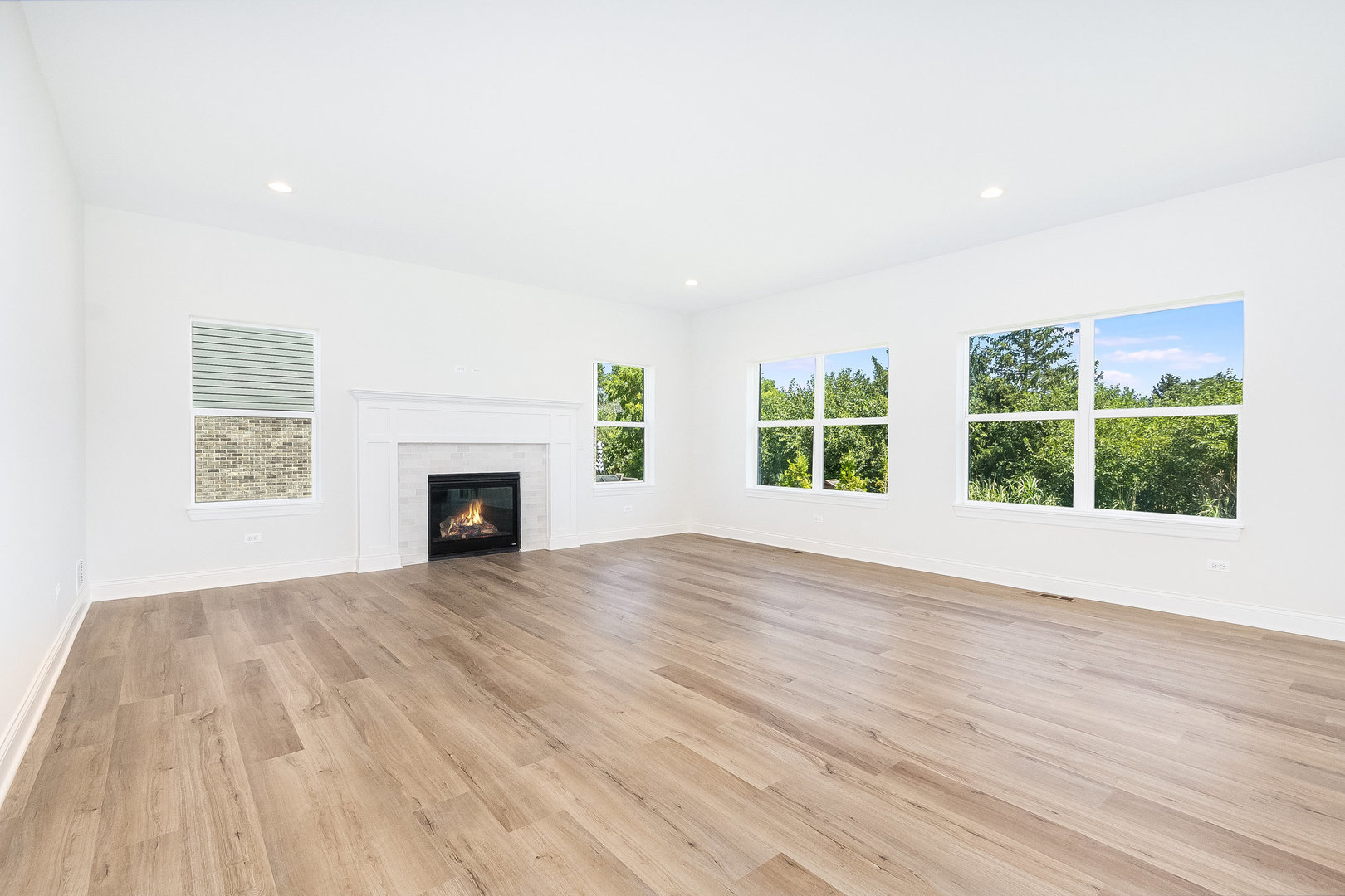 12776 Rosa Lane Lemont, IL 60439 - Photo 17 of 48