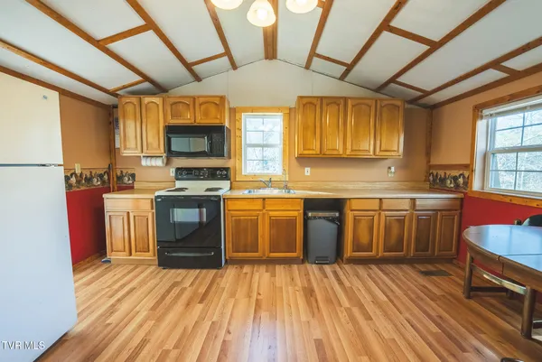 $199,000 | 637 Jacobs Hollow, Sneedville, TN 37869