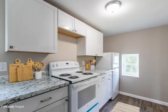 $499,000 | 2412-14 Bradley Street, Bristol, VA 24201