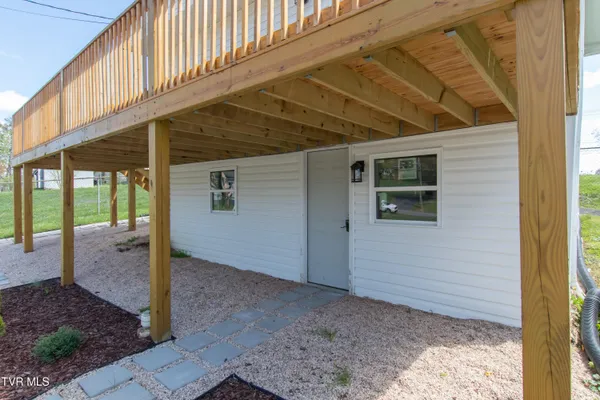 $498,000 | 2412-14 Bradley Street, Bristol, VA 24201